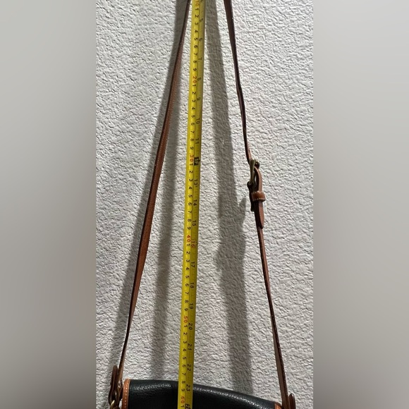 Vintage 1970s Dooney & Bourke Cavalry Spectator Leather Bucket Crossbody Bag - Picture 16 of 16